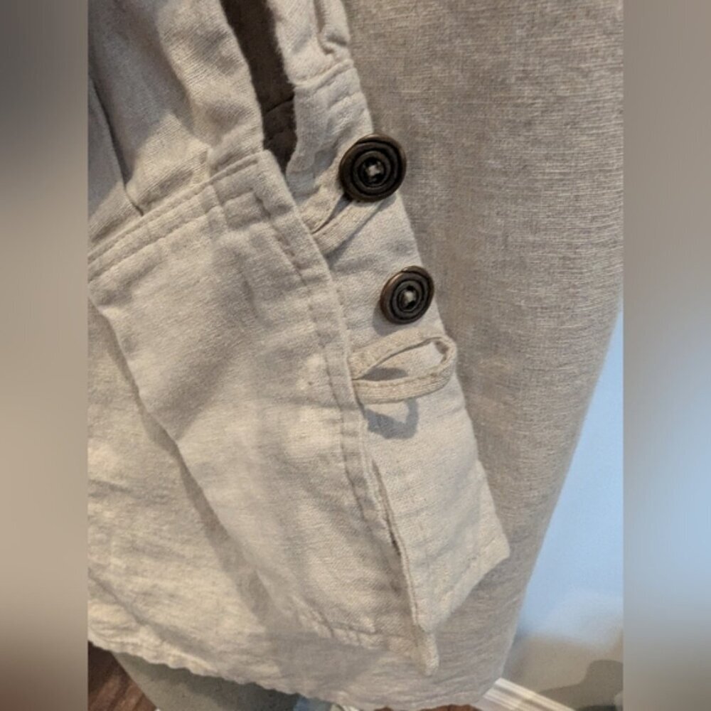 Medieval linen shirt with leather lacing at collar Designer Anne LaRochelle - Picture 8 of 8